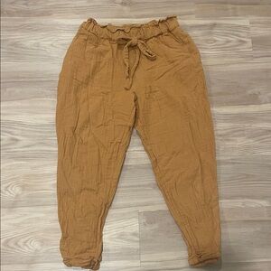 SO Women's Tan Pants